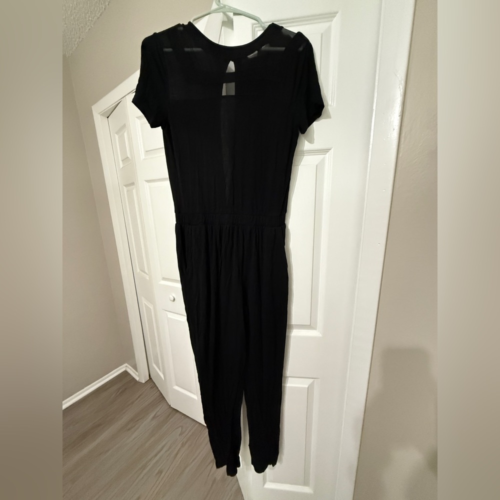 San Souci Black Short Sleeve Sheer Panel Peekaboo Back Jumpsuit M